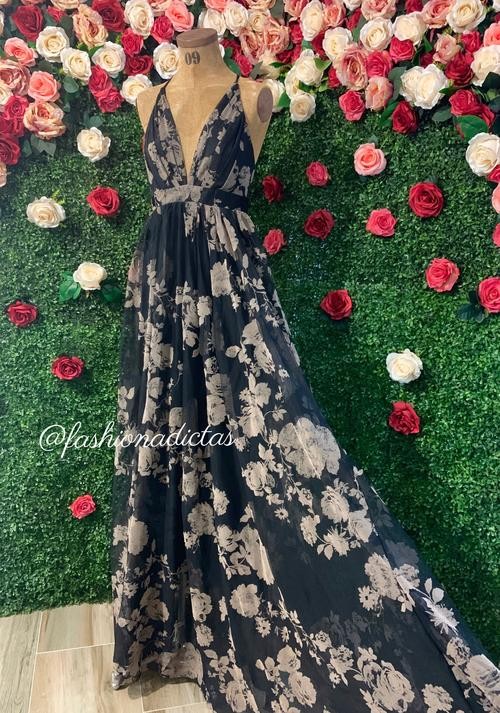 MAXI VESTIDO TULLE NEGRO FLORAL.